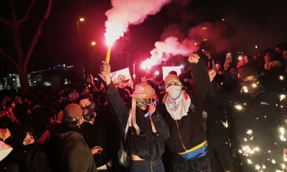 Το Χ προχώρησε σε αναστολή λογαριασμών της τουρκικής αντιπολίτευσης εν μέσω διαδηλώσεων